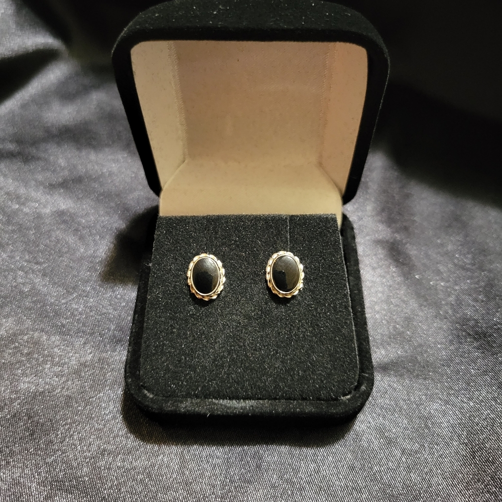 Elegant Black obsidian stud earrings